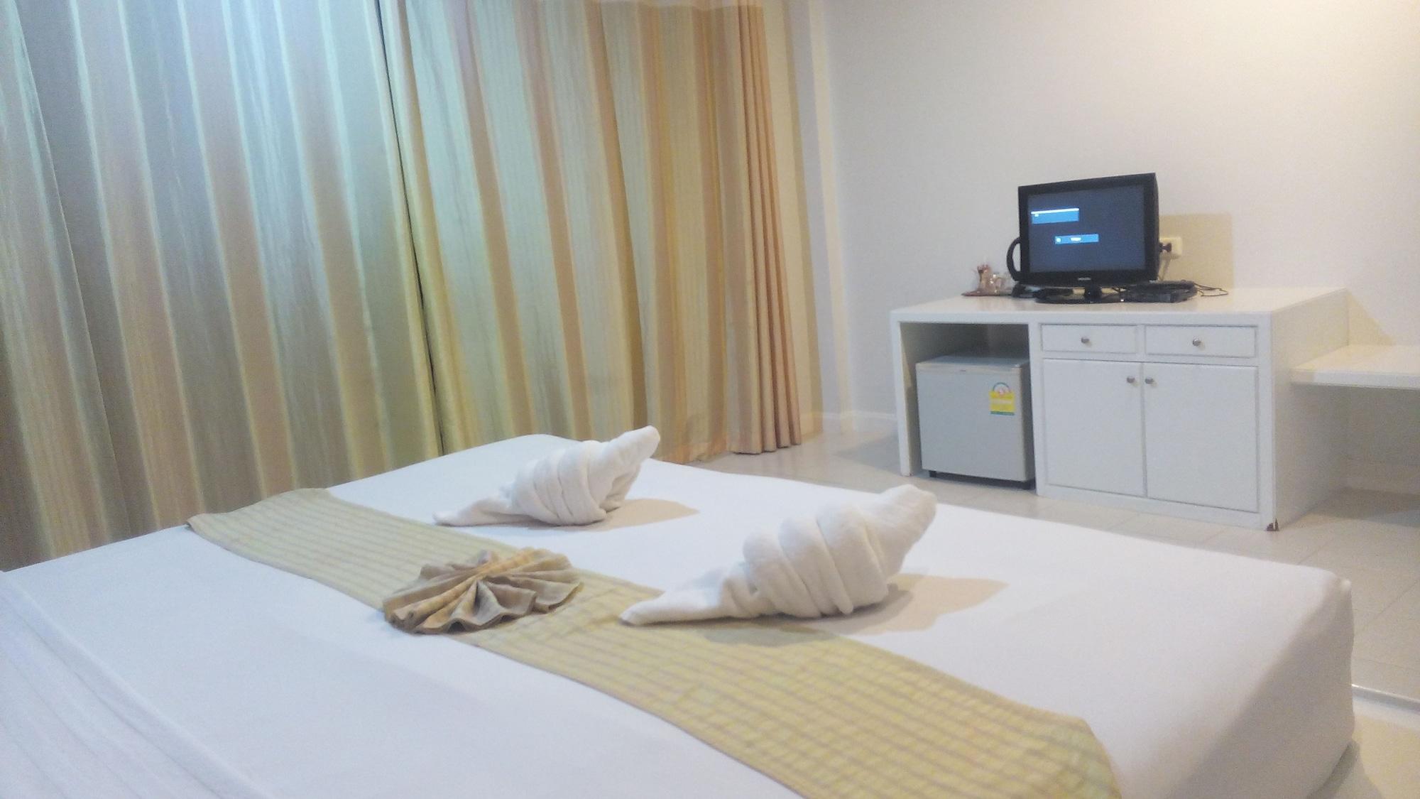 ภูเก็ต ราชา แอท กะตะ เบด แอนด์ เบรคฟาสต์ Apartment หาดกะตะ ภายนอก รูปภาพ