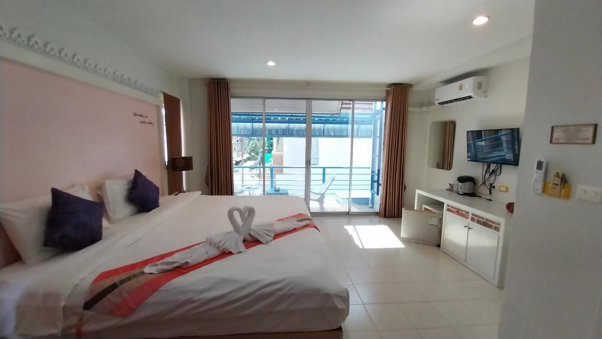 ภูเก็ต ราชา แอท กะตะ เบด แอนด์ เบรคฟาสต์ Apartment หาดกะตะ ภายนอก รูปภาพ