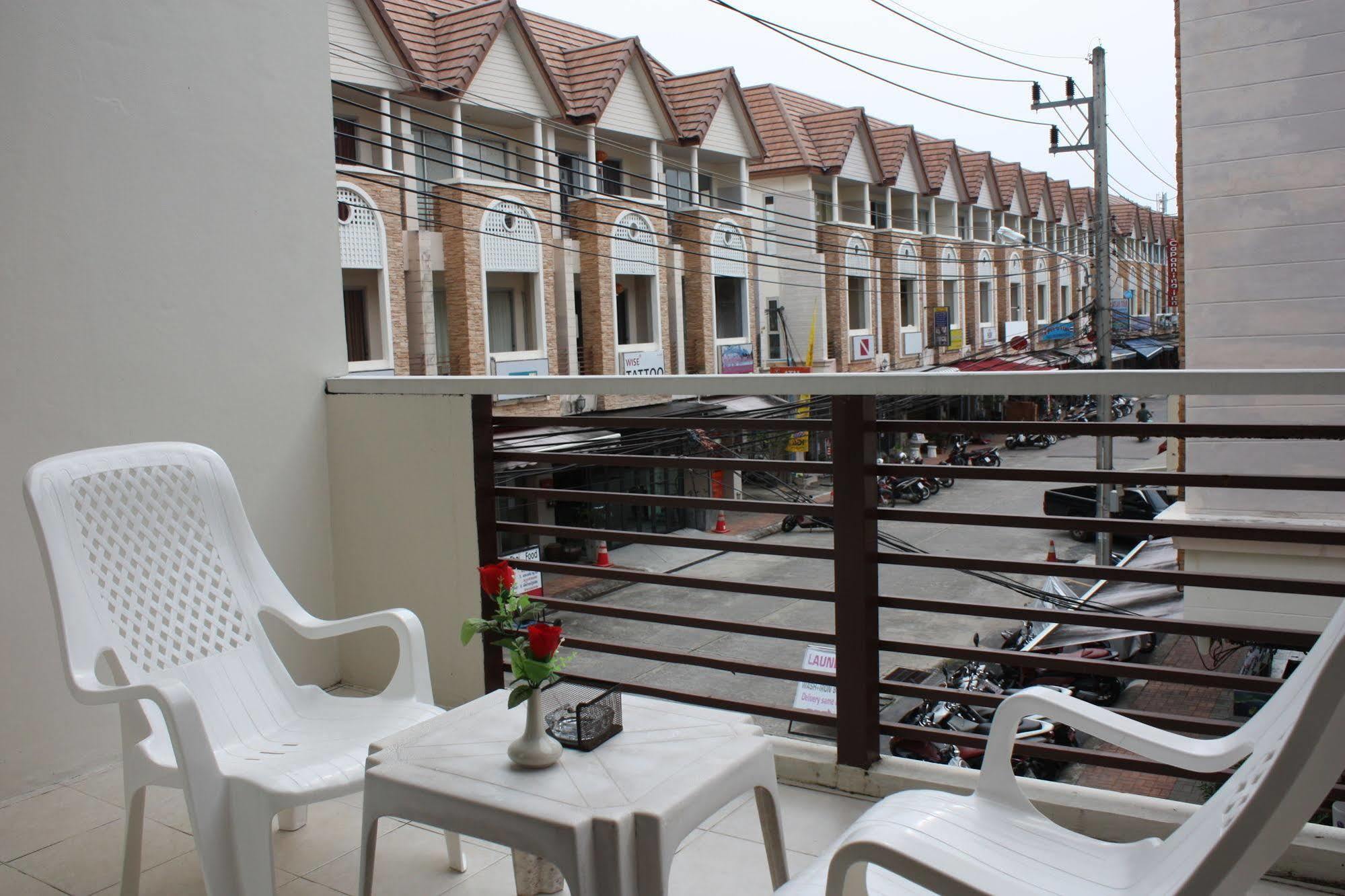 ภูเก็ต ราชา แอท กะตะ เบด แอนด์ เบรคฟาสต์ Apartment หาดกะตะ ภายนอก รูปภาพ