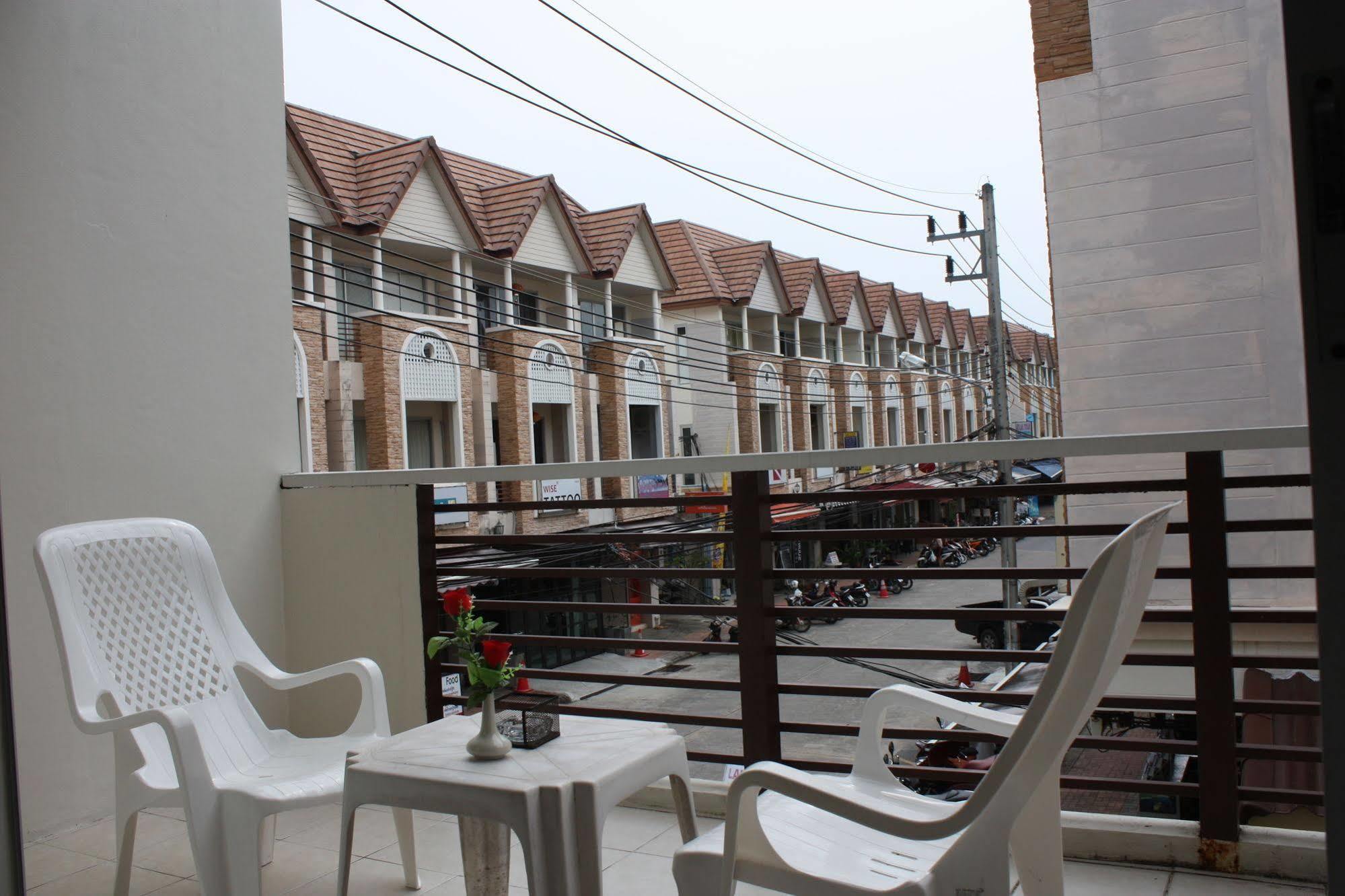 ภูเก็ต ราชา แอท กะตะ เบด แอนด์ เบรคฟาสต์ Apartment หาดกะตะ ภายนอก รูปภาพ